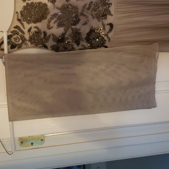 Viola Chan evening gown - Picture 5 of 5